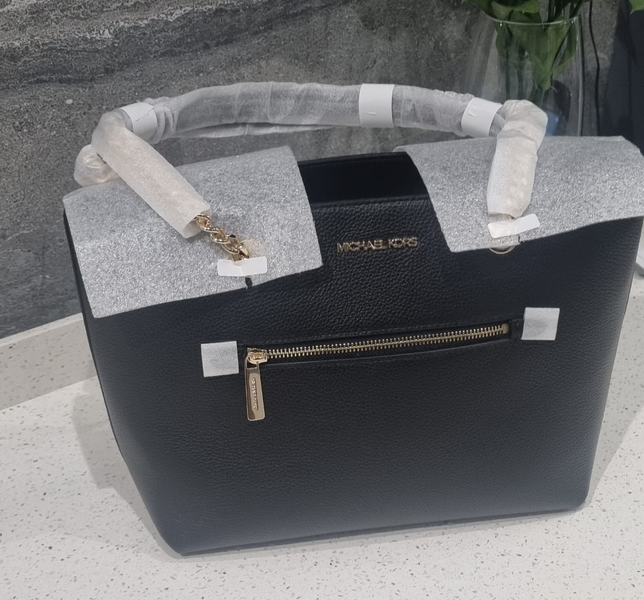 MICHAEL KORS
Jet Set Large Grained Leather Tote Bag