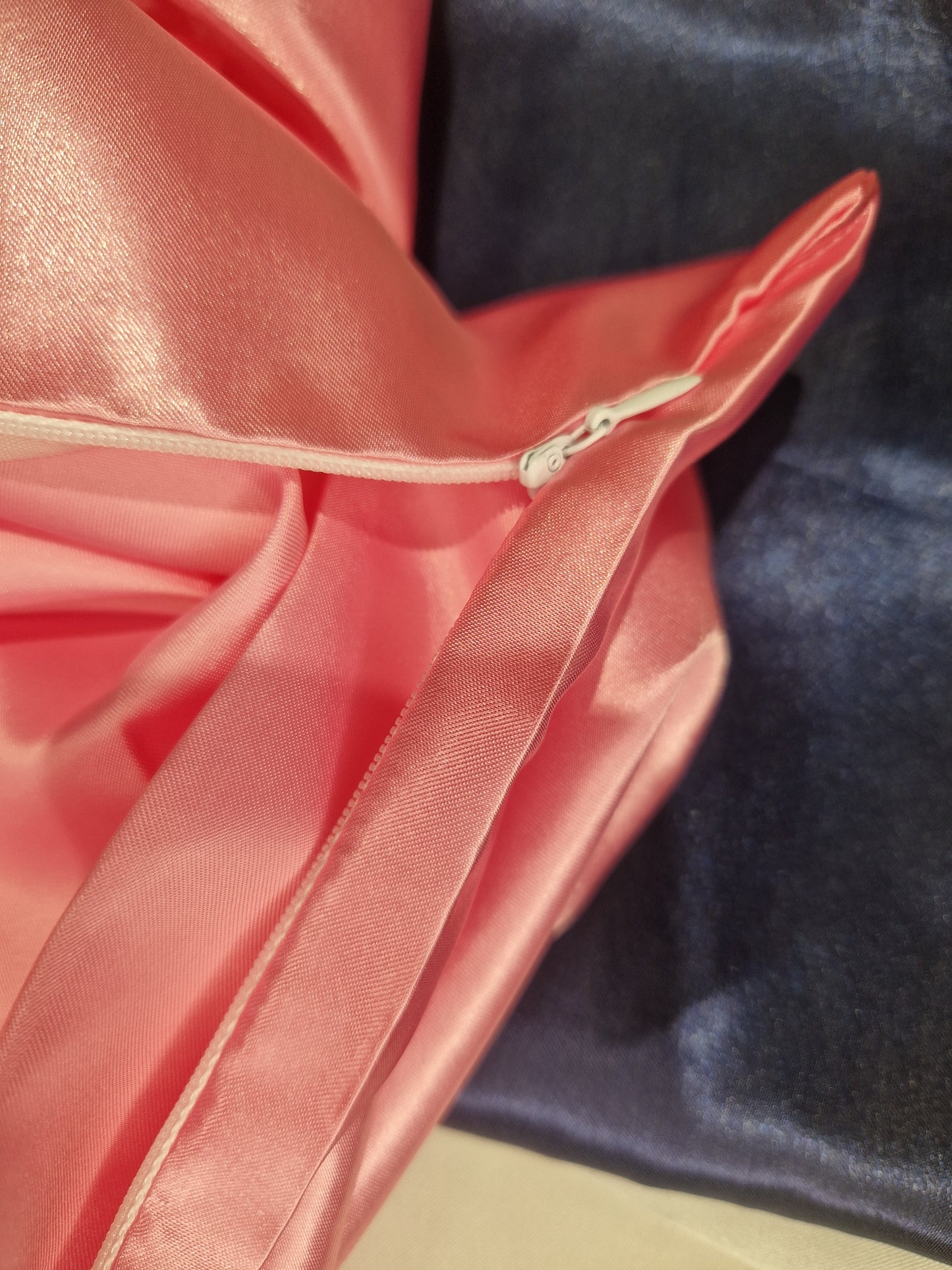 Taie d'oreiller en satin (carrée ou rectangle)