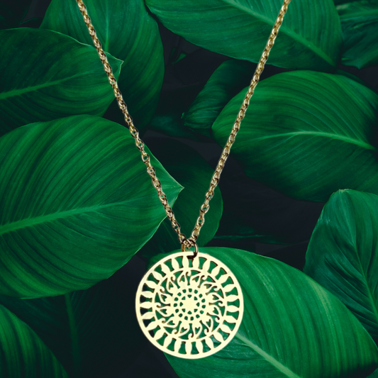 Stainless steel mandala pattern necklace